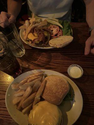 Country Burger, Steakhouse Fries, Top Drawer Burger