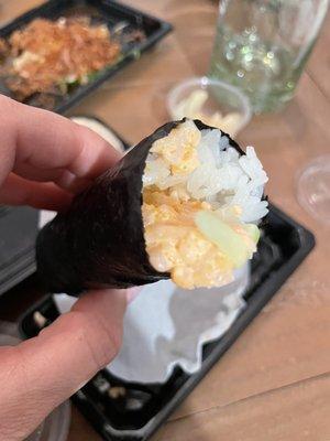 Spicy scallop hand roll