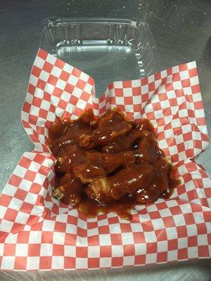 BBQ wings right out of the fryer!