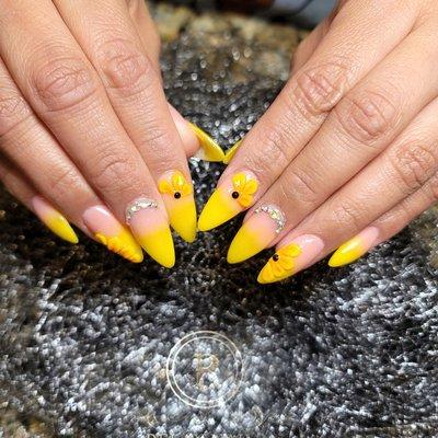 Summers nails design