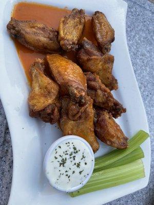 Mild Buffalo wings with ranch