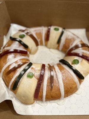 Rosca de Reyes (freshly baked)