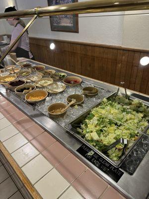 Salad bar weekday lunch with pizza $11