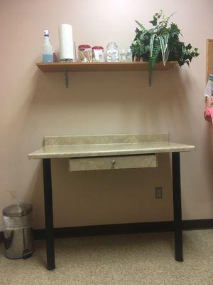 setup of a room in the clinic