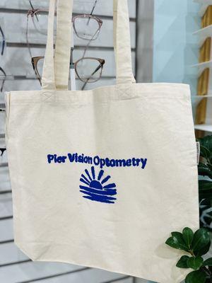 Grand opening promo: free organic cotton tote bag for our customers, while supplies last.