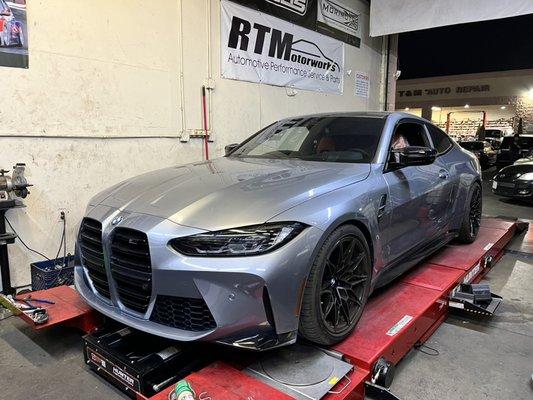 Lowering springs installed on the M4