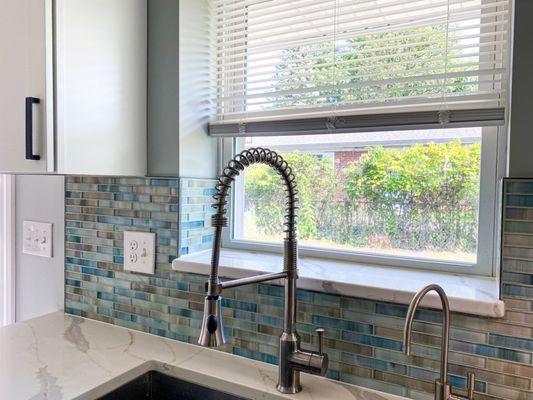 Glass tile backsplash