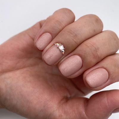 Dry e-file gel manicure