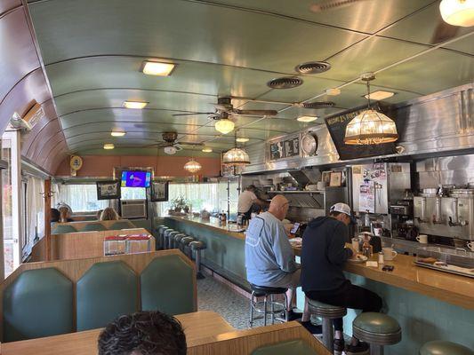 Great spot.. diner like the 50s