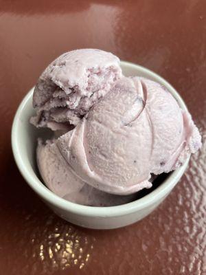 Huckleberry ice cream