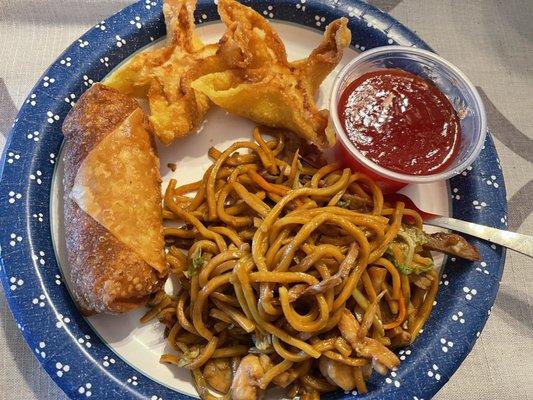 House Special Lo Mein.