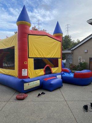 6 in 1 bounce house