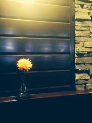 I love this flower inside the restaurant : )