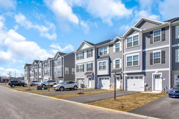 Townhomes at Franklin Square