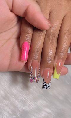 Gel nails, acrylic and more...