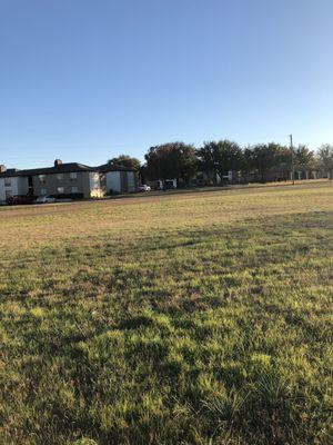 Long shot of the apartments.