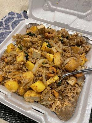 Mango fried rice with tofu