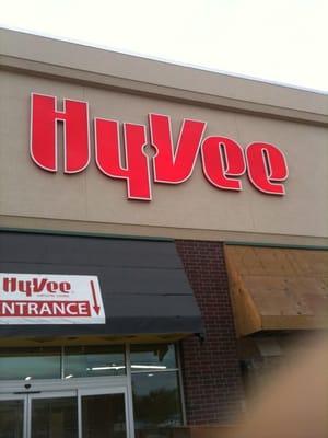 Hyvee under construction