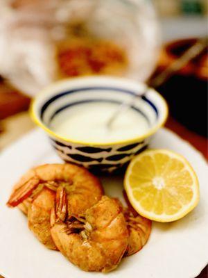 The "Boiled Shrimp" here is superb (with moi fresh Organic lemon aioli & fresh Organic  lemon)