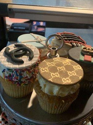 Designer cupcakes