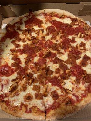 Chicken parmigiana pizza