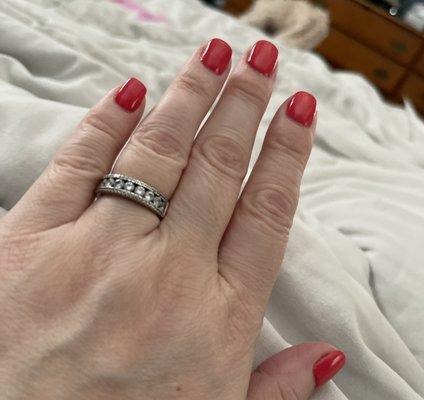 These are my own nails with gel after 7 days- and I use my hands.