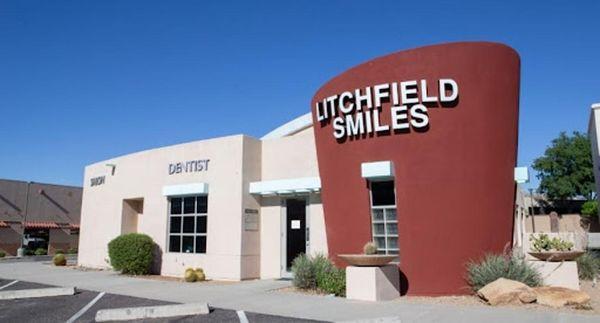 Litchfield Smiles