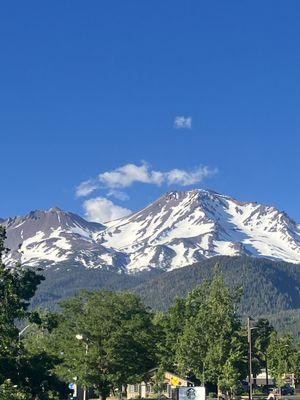 The Beauty of Mt Shasta