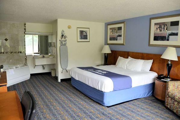 Days Inn By Wyndham Luray Shenandoah