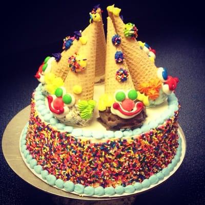 Clown cone cake (by Jessica Diaz)