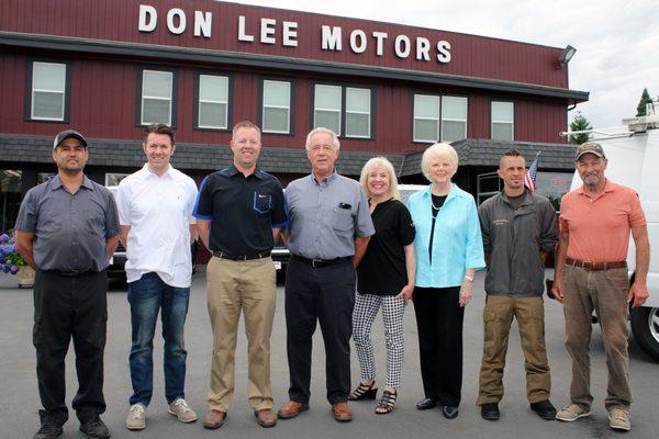 Don Lee Motors Staff