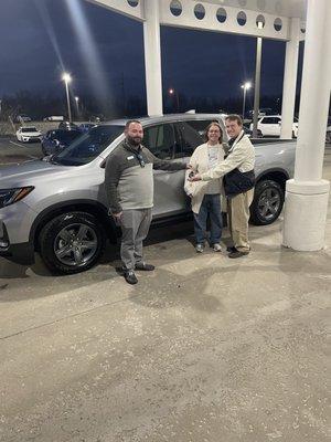 A new satisfied Honda Ridgeline Owner!