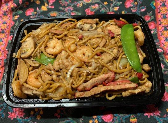 House Stir-Fried Noodles