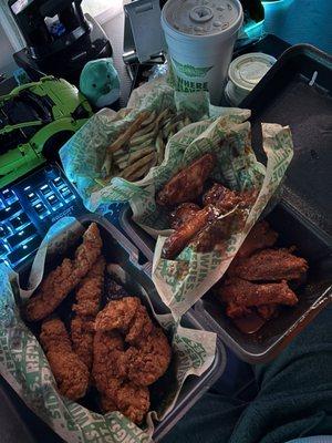 5pc Tenders (Louisiana Rub), 10pc Wing Classic Combo (Spicy Korean Q and Cajun) with Medium Seasoned Fries, Medium Sweet Tea, and Ranch Dip