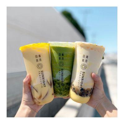 IG @foodphans_2.0 (mango milk tea & creme brulee milk & matcha blend)