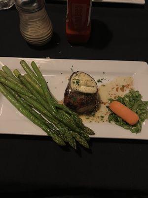 6 oz tenderloin and asparagus. Not pictured was the house salad that came with it.