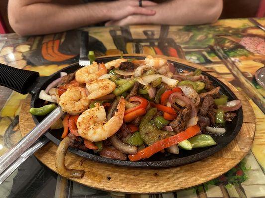 Fajitas for two with shrimp and steak