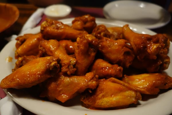 Huge full order plate of delicious wings