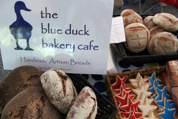 Lenz Winery Farmer's Market - Blue Duck's carb selection!