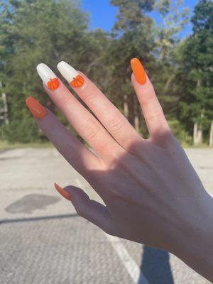 Pumpkin nails