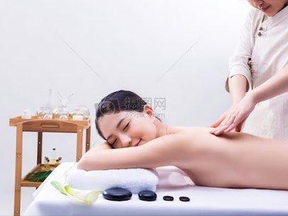 balancemassagespa.com