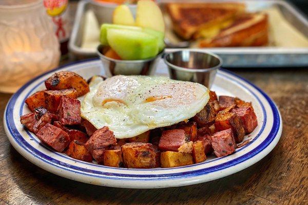 Corned Beef Hash & Eggs