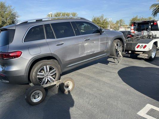 All wheel drive but wheels locked? No problem