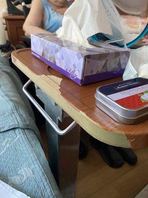 Mobile food tray with peeled laminate