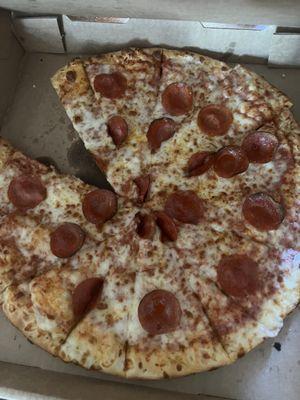 Medium pepperoni pizza