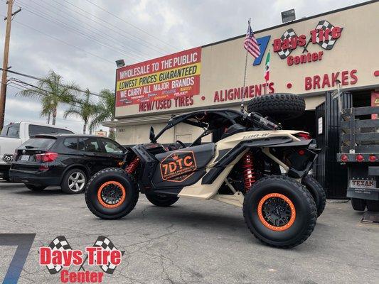 Can-Am offroad Maverick xrs turbo with Fox Smart shocks 32" Tensor Tire  15 inch Method Race Wheels Bead locks  Wrap by Custom Wraps