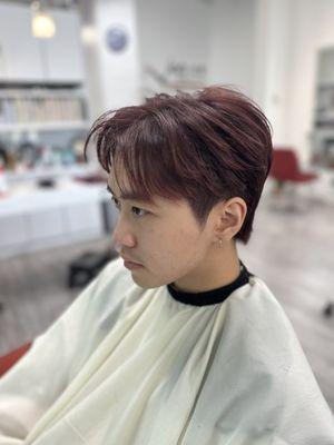 soft perm 
K style men cut 
wine red color