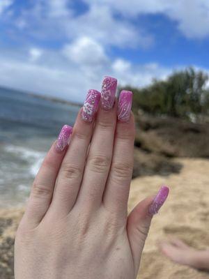 We adore our Hawaii trip nails, thanks Lena you are the absolute best!!