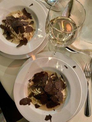 Black Truffle Pasta | Sauvignon Blanc