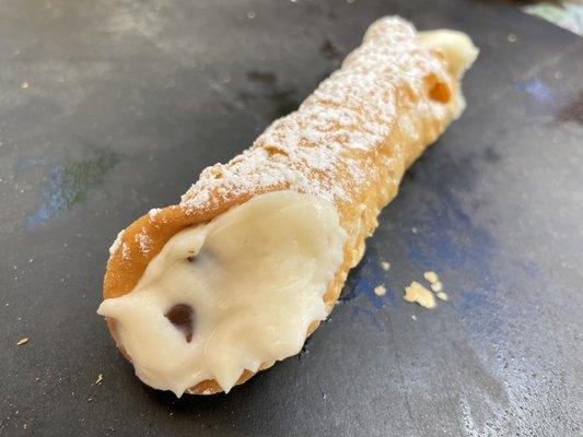 Phenomenal Cannoli.